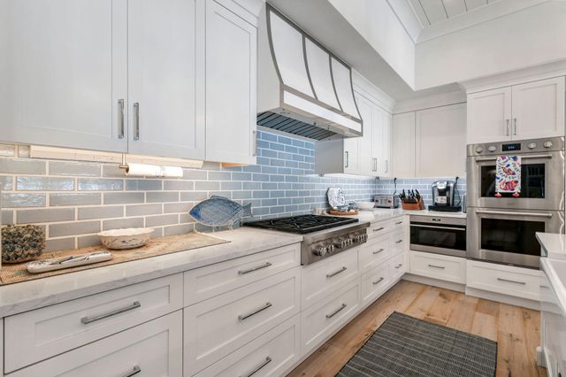 59 Colony Road, Jupiter Inlet Colony, FL 33469