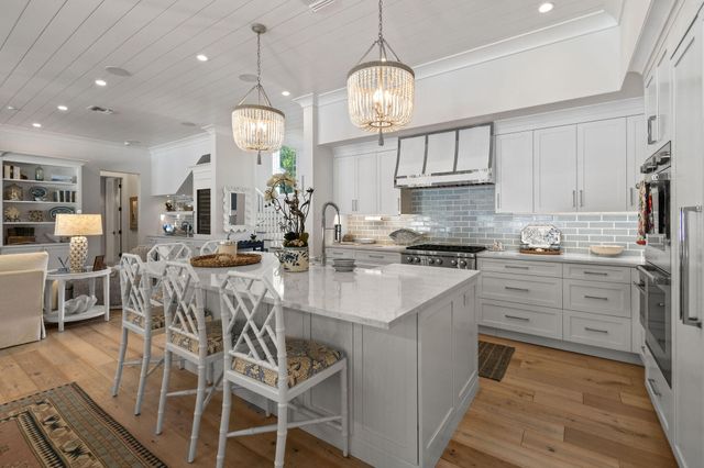 59 Colony Road, Jupiter Inlet Colony, FL 33469