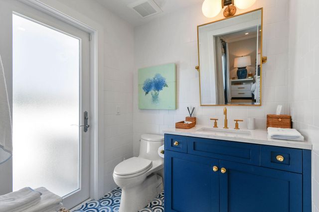 59 Colony Road, Jupiter Inlet Colony, FL 33469