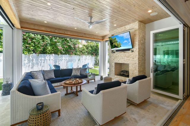 59 Colony Road, Jupiter Inlet Colony, FL 33469