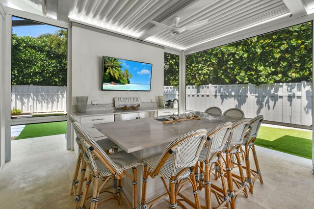 59 Colony Road, Jupiter Inlet Colony, FL 33469
