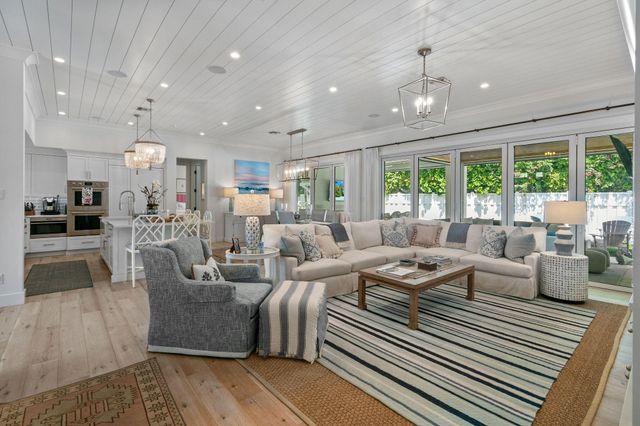 59 Colony Road, Jupiter Inlet Colony, FL 33469