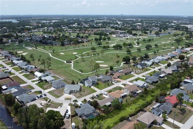 8332 Cypress DR N, Fort Myers, FL 33967