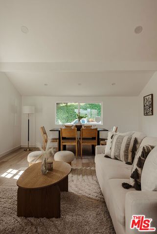 904 Terrace 49, Los Angeles, CA 90042