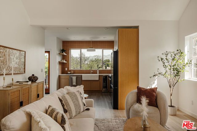 904 Terrace 49, Los Angeles, CA 90042