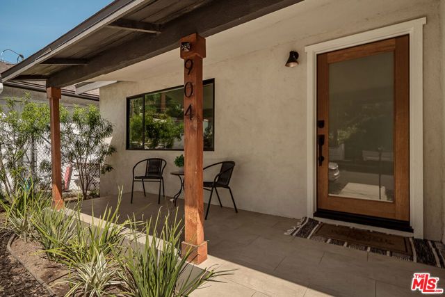 904 Terrace 49, Los Angeles, CA 90042