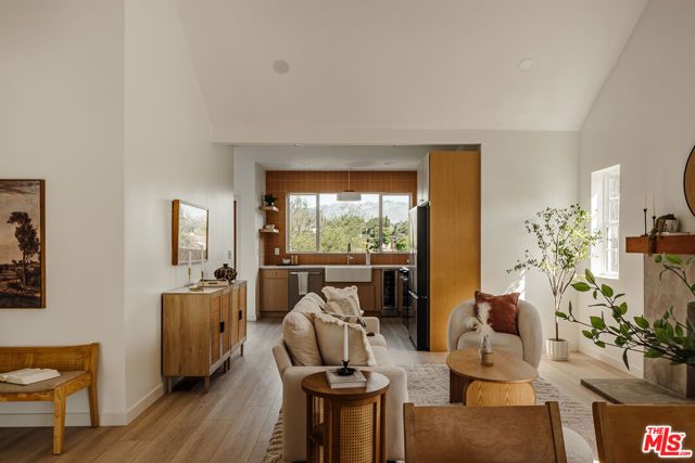 904 Terrace 49, Los Angeles, CA 90042