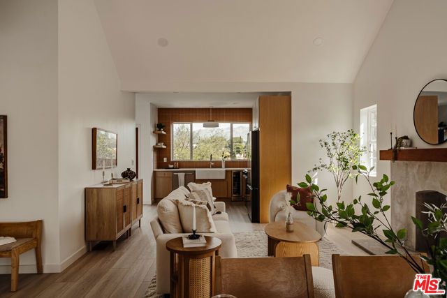 904 Terrace 49, Los Angeles, CA 90042