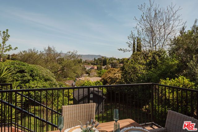 904 Terrace 49, Los Angeles, CA 90042