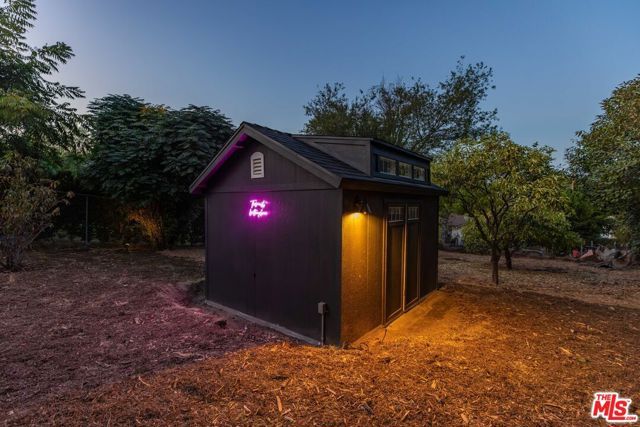 904 Terrace 49, Los Angeles, CA 90042