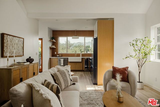 904 Terrace 49, Los Angeles, CA 90042