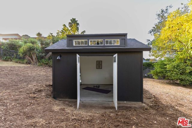 904 Terrace 49, Los Angeles, CA 90042