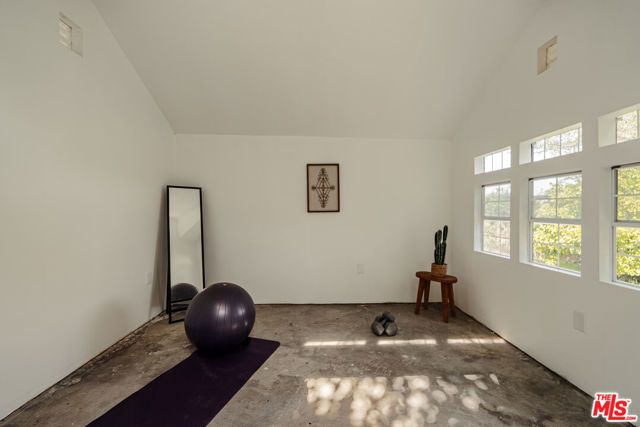 904 Terrace 49, Los Angeles, CA 90042