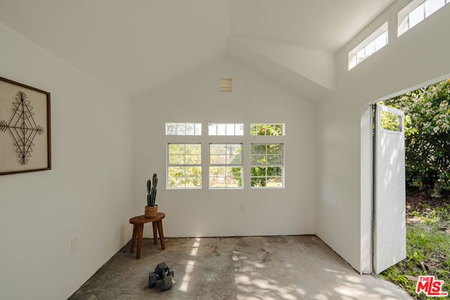 904 Terrace 49, Los Angeles, CA 90042