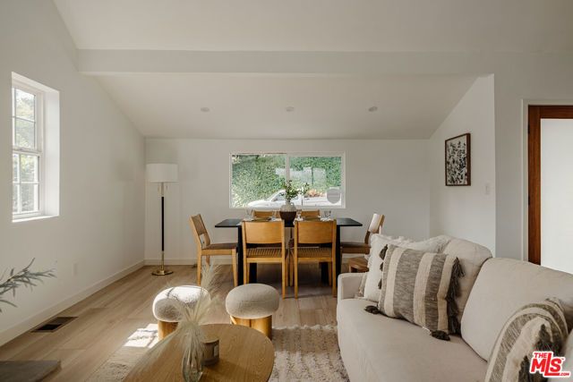 904 Terrace 49, Los Angeles, CA 90042