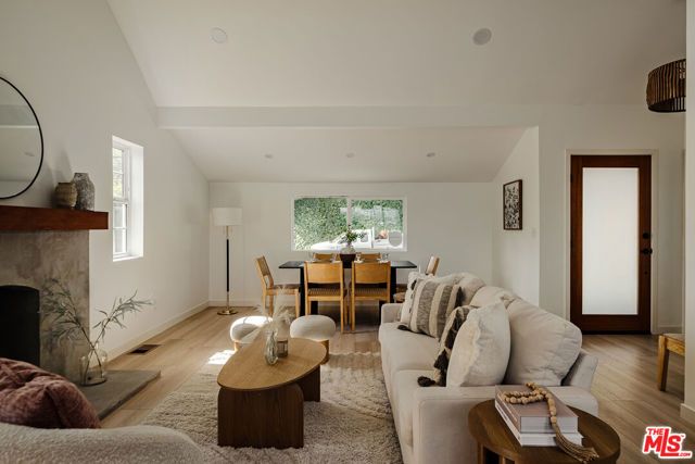 904 Terrace 49, Los Angeles, CA 90042