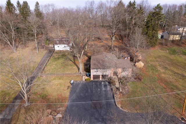 295 Twin Oaks Dr, Pine Twp, PA 15090