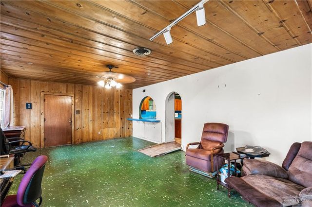 1105 W Maple Avenue, Mcallen, TX 78501