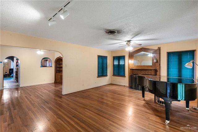 1105 W Maple Avenue, Mcallen, TX 78501