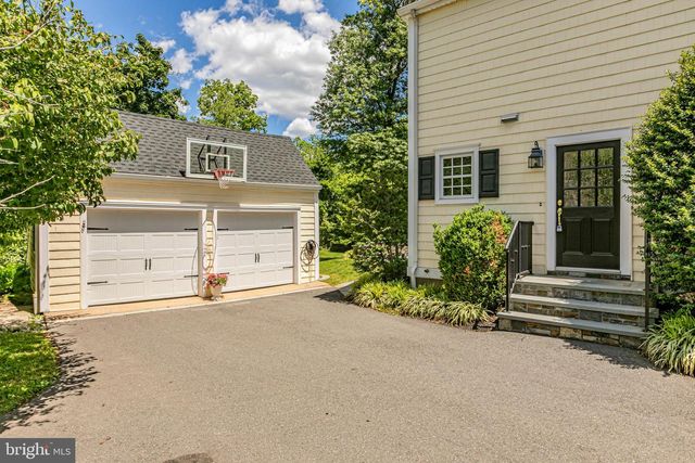131 RANDALL RD, Princeton, NJ 08540