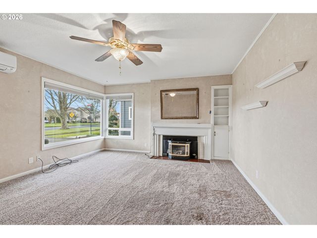 2714 LOUISIANA St, Longview, WA 98632