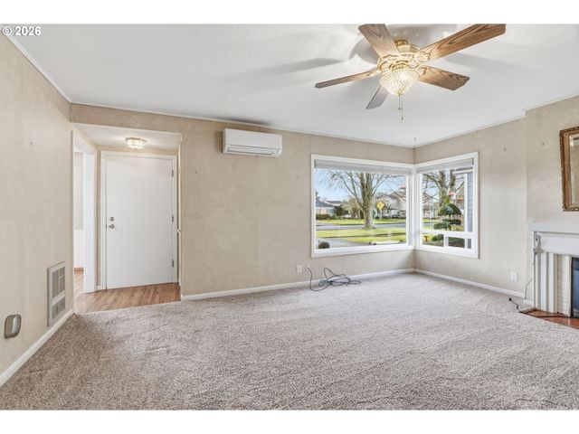 2714 LOUISIANA St, Longview, WA 98632