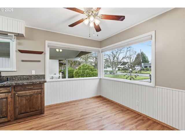 2714 LOUISIANA St, Longview, WA 98632