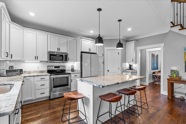 273 Hidden Ridges Drive SW, Mcdonald, TN 37353