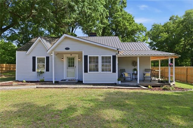 7261 NC Highway 704, Madison, NC 27025