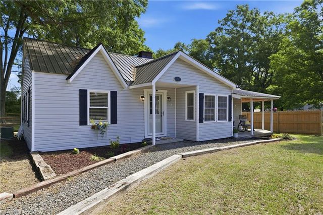 7261 NC Highway 704, Madison, NC 27025