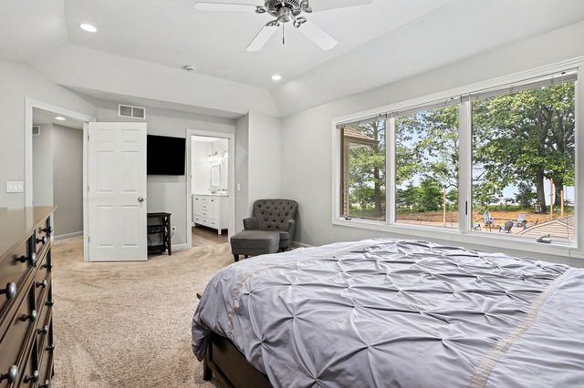 1288 Oshtemo Trace, Kalamazoo, MI 49009