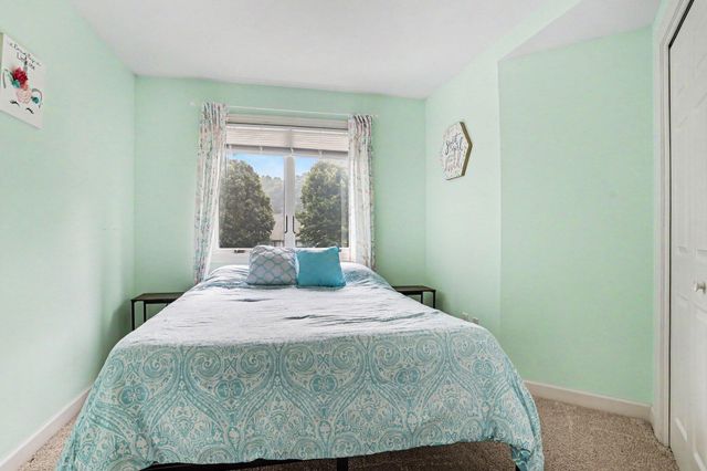 1288 Oshtemo Trace, Kalamazoo, MI 49009