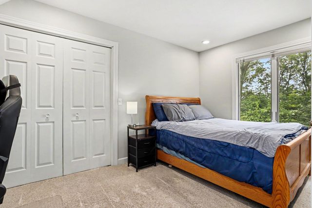 1288 Oshtemo Trace, Kalamazoo, MI 49009