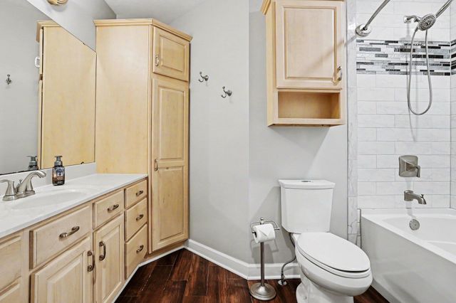 1288 Oshtemo Trace, Kalamazoo, MI 49009