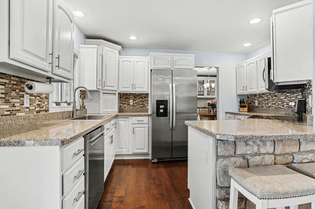 1288 Oshtemo Trace, Kalamazoo, MI 49009