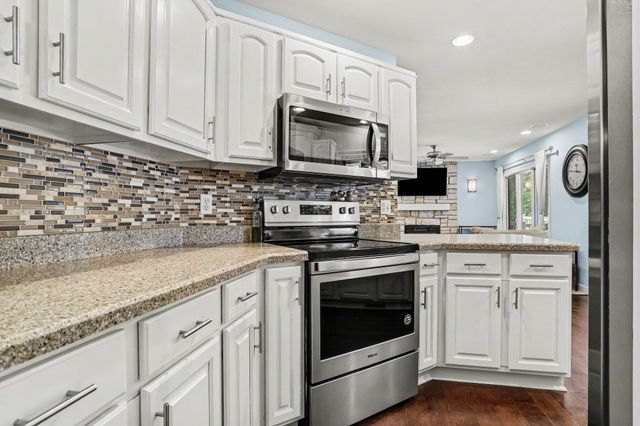 1288 Oshtemo Trace, Kalamazoo, MI 49009