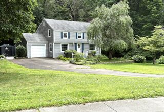 82 Randolph Drive, Glastonbury, CT 06033