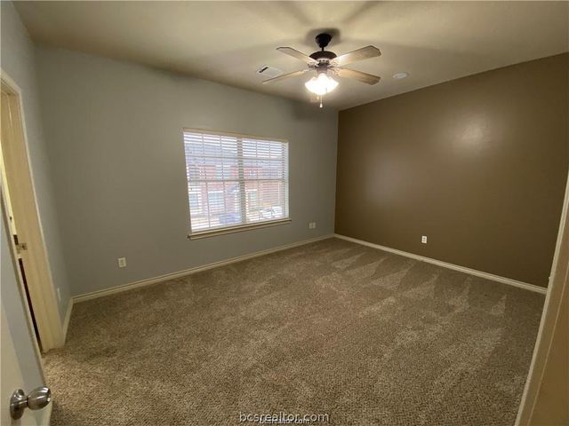 212 Forest Drive, College Station, TX 77840
