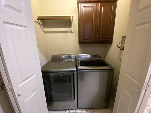 212 Forest Drive, College Station, TX 77840
