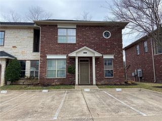 212 Forest Drive, College Station, TX 77840