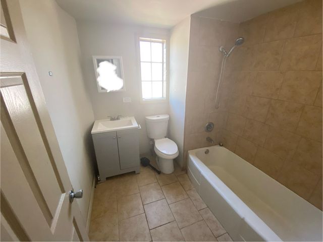 2259 W 10th Place, Gary, IN 46404
