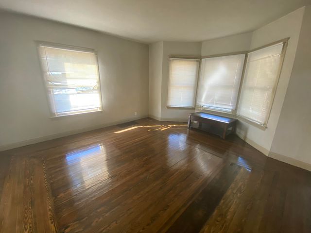 2259 W 10th Place, Gary, IN 46404
