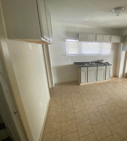 2259 W 10th Place, Gary, IN 46404