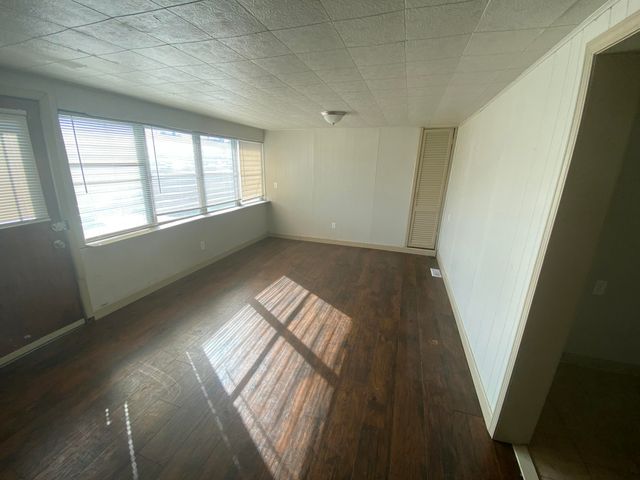 2259 W 10th Place, Gary, IN 46404