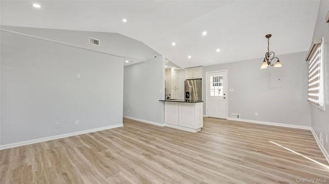 147 W Hampton Road, Lindenhurst, NY 11757