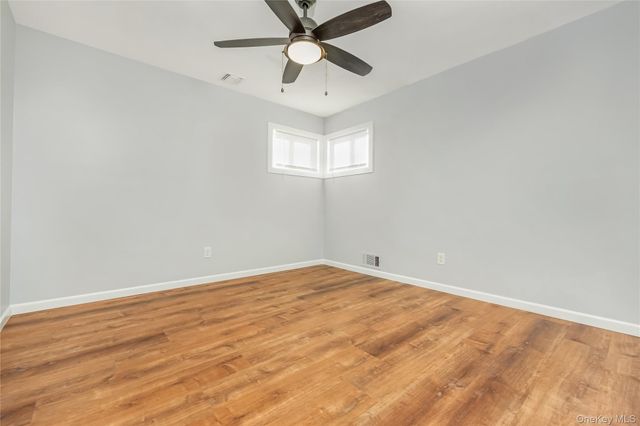 147 W Hampton Road, Lindenhurst, NY 11757