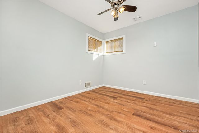 147 W Hampton Road, Lindenhurst, NY 11757