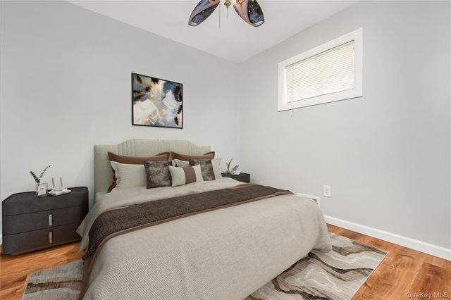 147 W Hampton Road, Lindenhurst, NY 11757