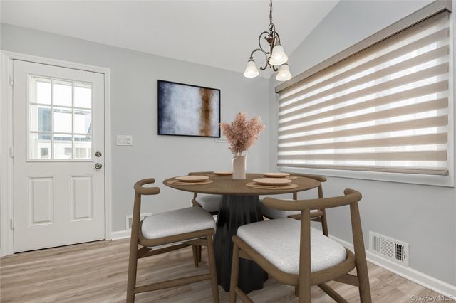 147 W Hampton Road, Lindenhurst, NY 11757