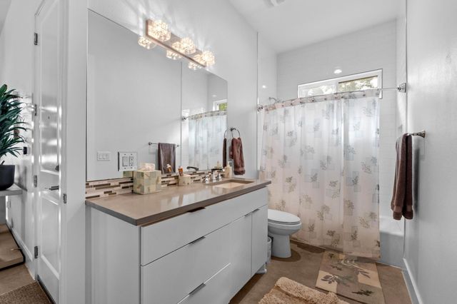 4801 Louis Ave 1, Austin, TX 78721